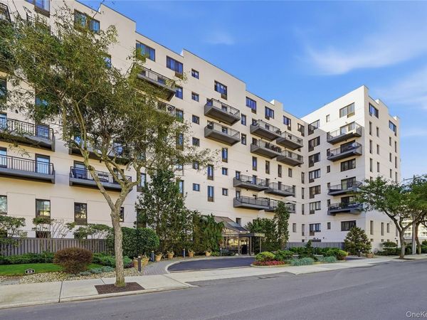 100 W Broadway , Unit #6Q, Long Beach, NY 11561