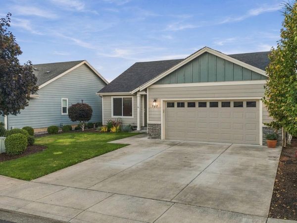 197 NW Bonanza Av, Dallas, OR 97338