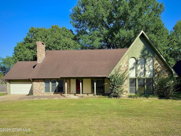 47 Robinhood Circle, Columbus, MS 39705