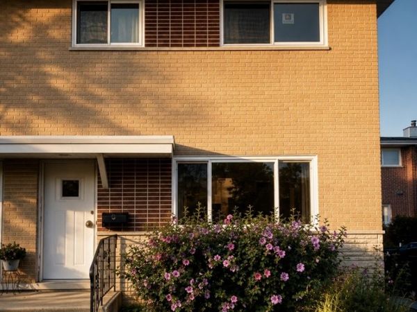 529 E Lincoln Street, Mount Prospect, IL 60056