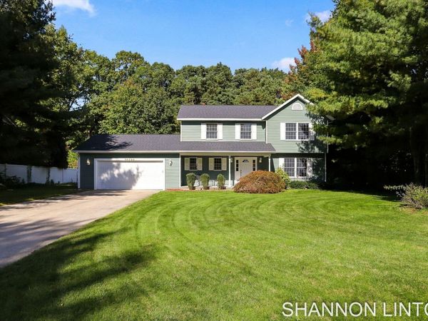 14843 Woodside Trail, Grand Haven, MI 49417