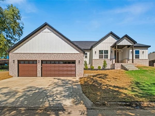 18044 Broadview Drive , Springdale, AR 72764