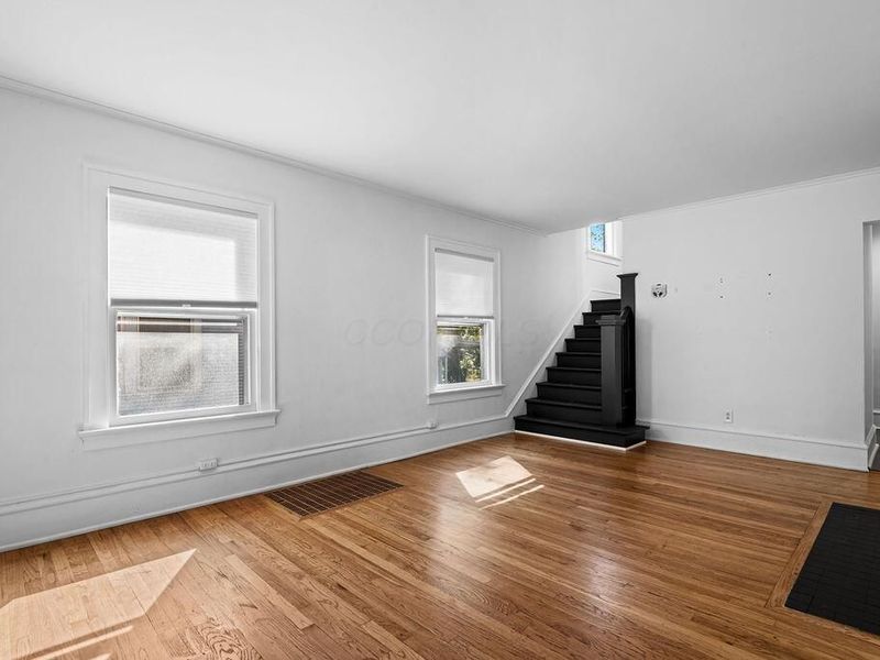 859 College Avenue , Columbus, OH 43209 Photo 10