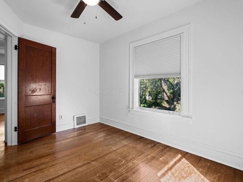 859 College Avenue , Columbus, OH 43209 Photo 22