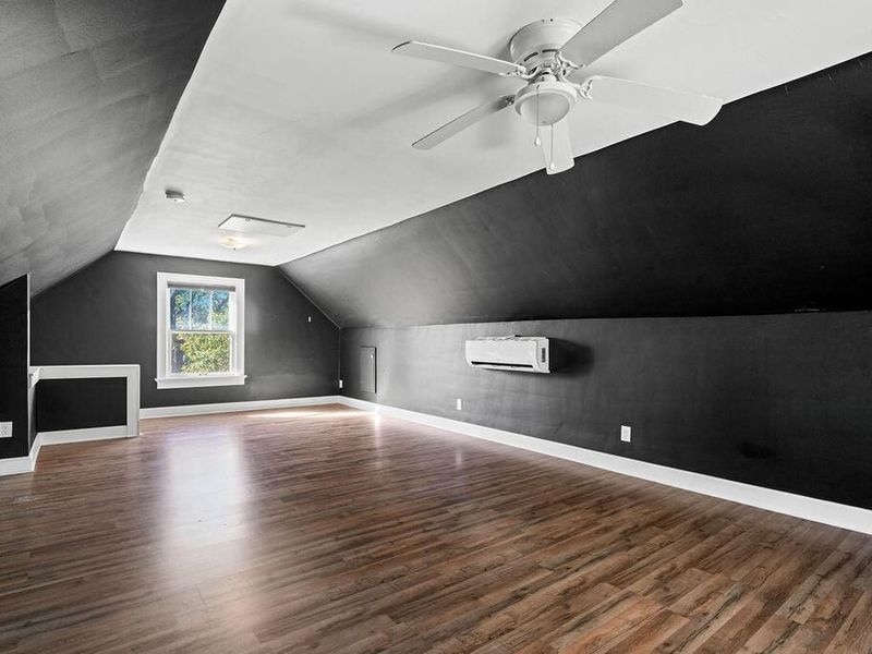 859 College Avenue , Columbus, OH 43209 Photo 30