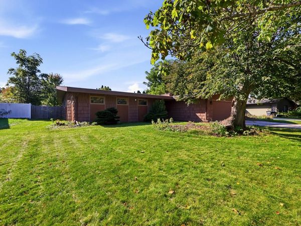 1607 Kaufmann AVENUE, Sheboygan, WI 53081
