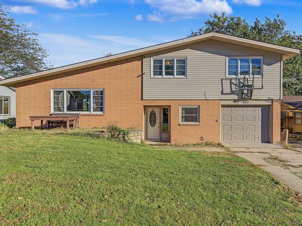 605 Brewer Street, Webster City, IA 50595