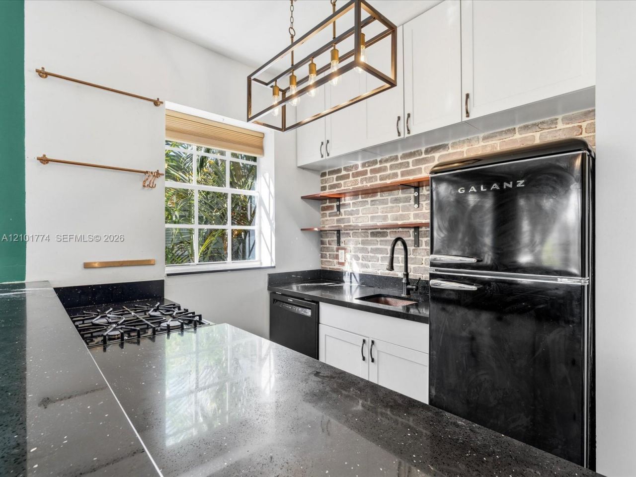 1523 West Ave, Unit 202, Miami Beach, FL 33139 Photo