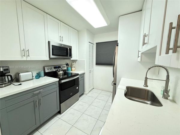 201 178th Dr , Unit 223, Sunny Isles Beach, FL 33160