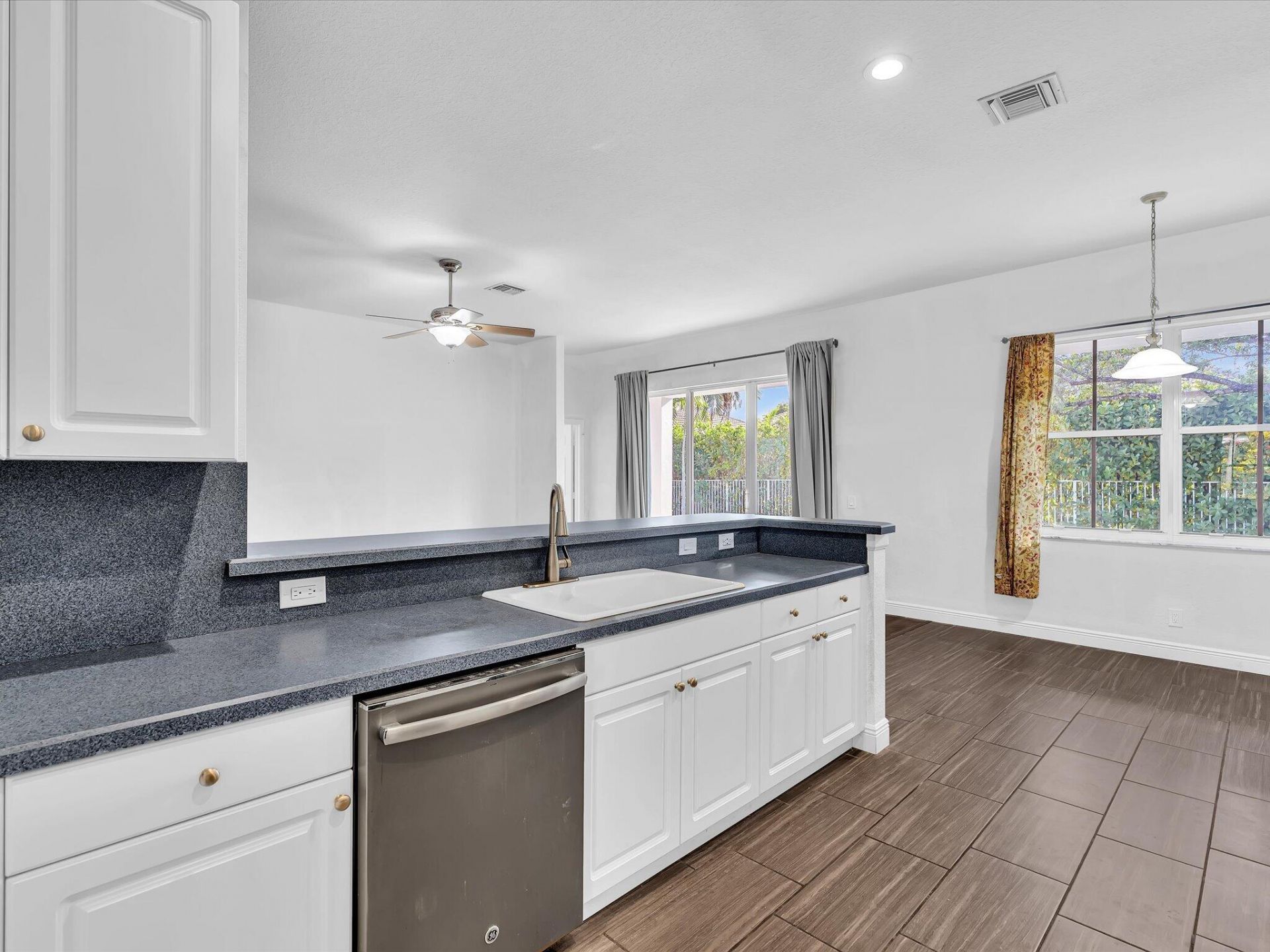 1125 Sunflower Circle, Weston, FL 33327 Photo