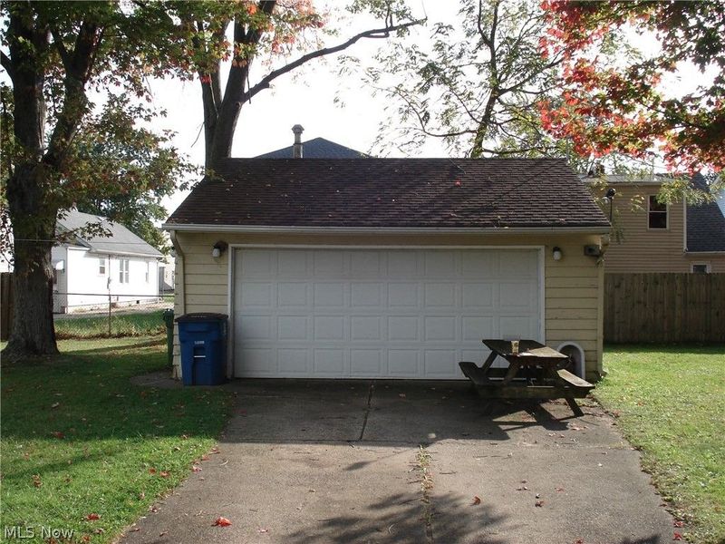 1339 E 343rd Street, Eastlake, OH 44095 Photo 3