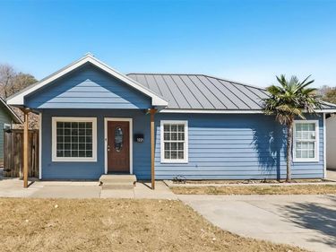 1221 Blalock Avenue, Fort Worth, TX 76115