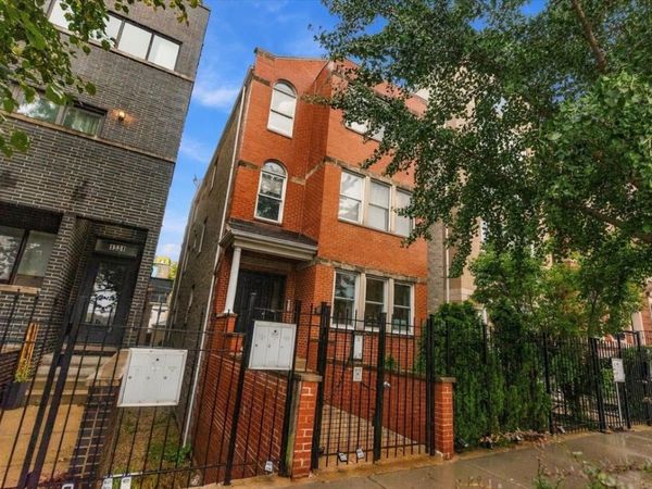 1329 N Mohawk Street, Unit 3, Chicago, IL 60610