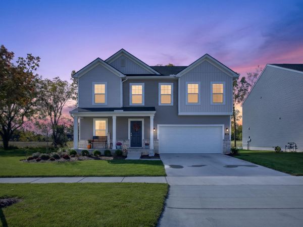 636 Countryside Drive, Unit 34, Chelsea, MI 48118