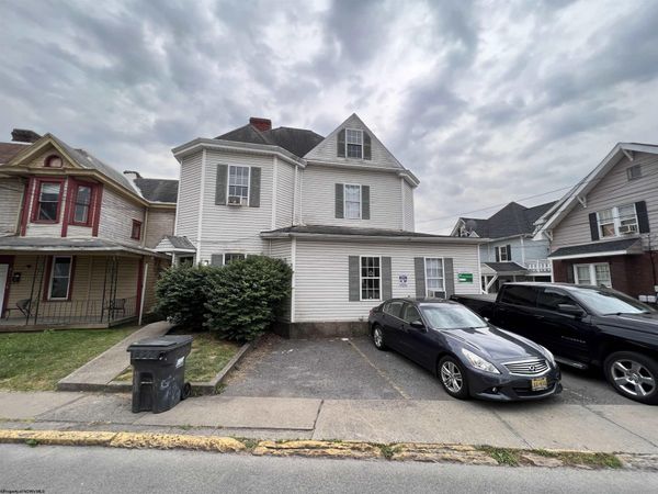 382 Forest Avenue, Morgantown, WV 26505