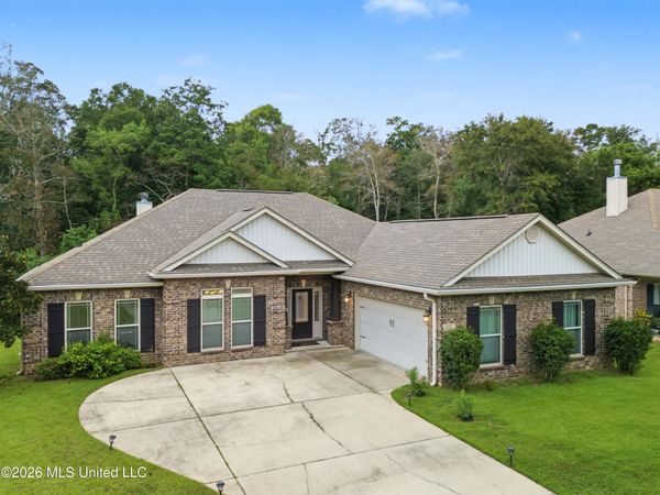 522 Dynsmore Place, Long Beach, MS 39560
