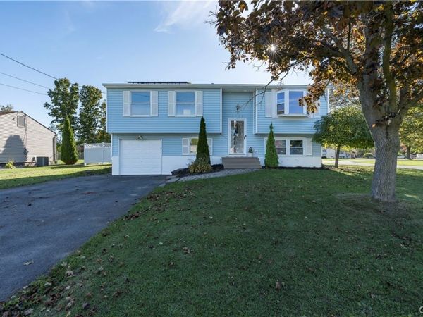 4924 Delconte Circle, Liverpool, NY 13088