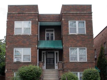 608 S 32nd Avenue, Omaha, NE 68105