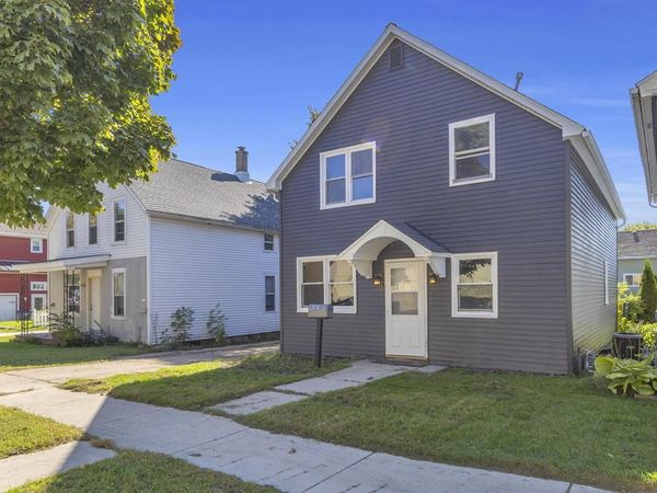 303 WISCONSIN AVENUE, Sheboygan, WI 53081