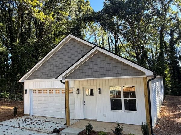4625 Andrews Drive , Winston Salem, NC 27106