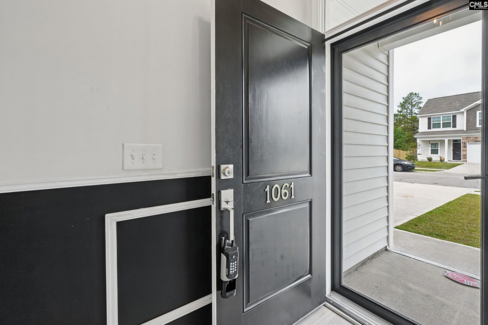 1061 Ashcroft Circle Photo 4