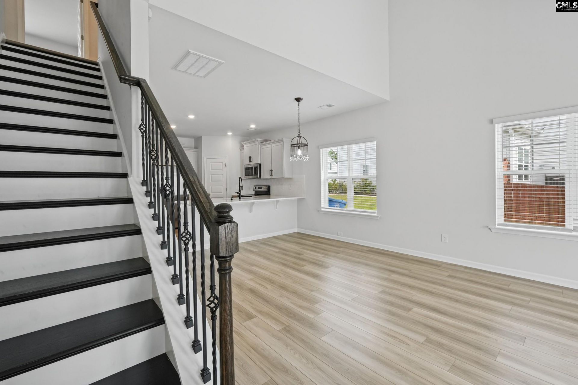 1061 Ashcroft Circle  Photo 6