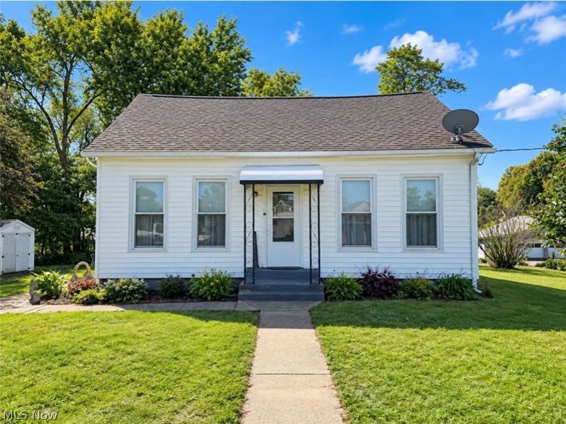 211 Marquand Avenue, Conesville, OH 43811 Photo 1