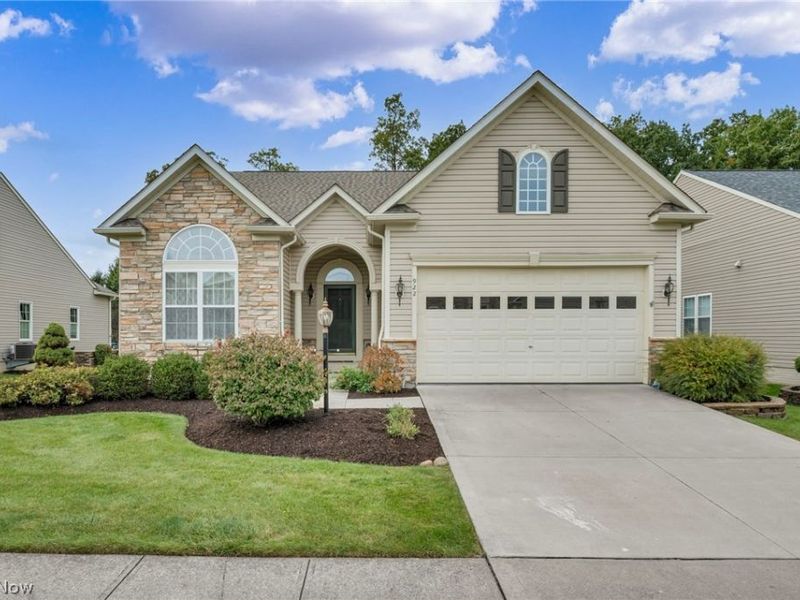 922 Rustic Court, Brunswick, OH 44212 Photo 2