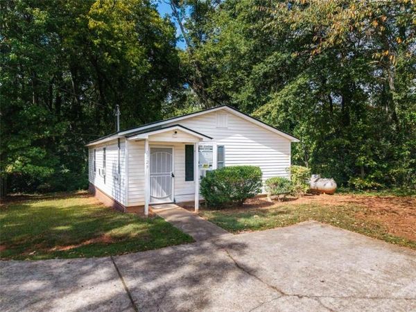 1129 Ext W College Street , Griffin, GA 30224