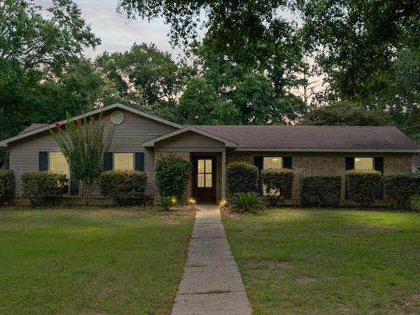 7410 Fir Drive , Saraland, AL 36571