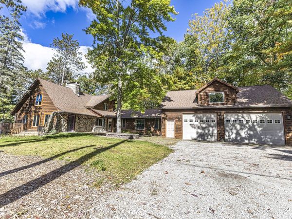 101 Norwalk Drive, Roscommon, MI 48653