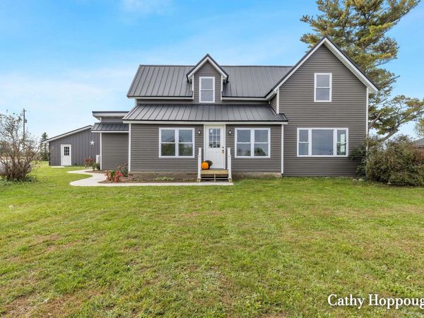 3834 E Station Road, Sheridan, MI 48884