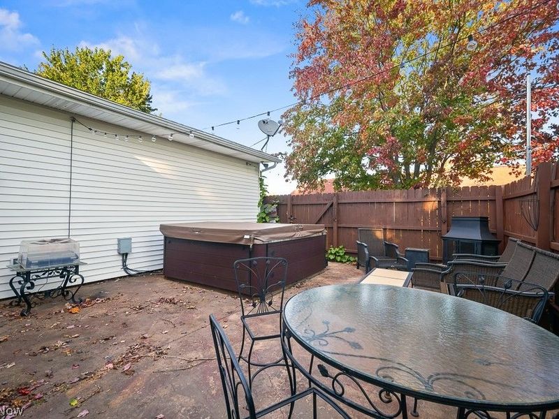5668 Old Orchard Drive, Geneva, OH 44041 Photo 7