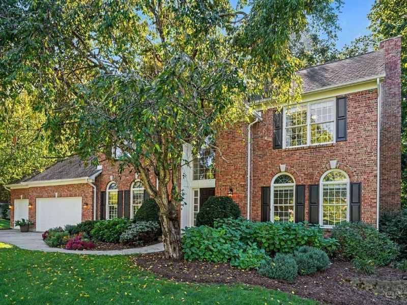 1211 Ridgewood Drive, Miami Township, OH 45140 Photo 2