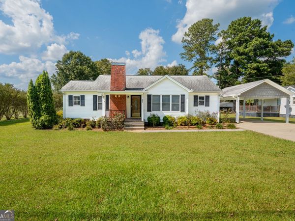 21 Dickeyville Road, Trion, GA 30753