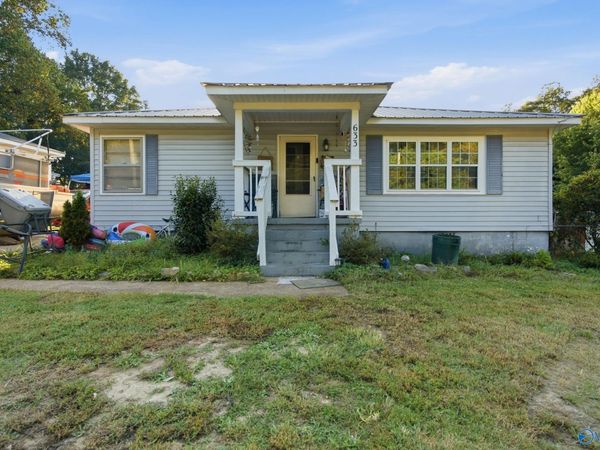 633 4th Street NW, Arab, AL 35016