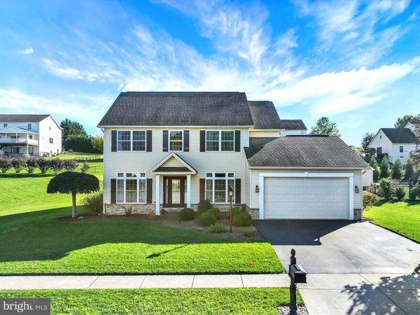 3929 TRAYER LANE, MECHANICSBURG, PA 17050