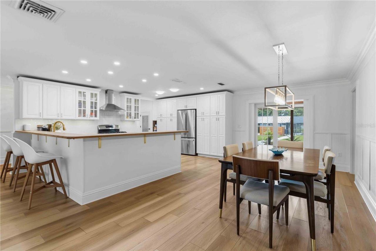 7402 Castle Drive, Sarasota, FL 34240 Photo