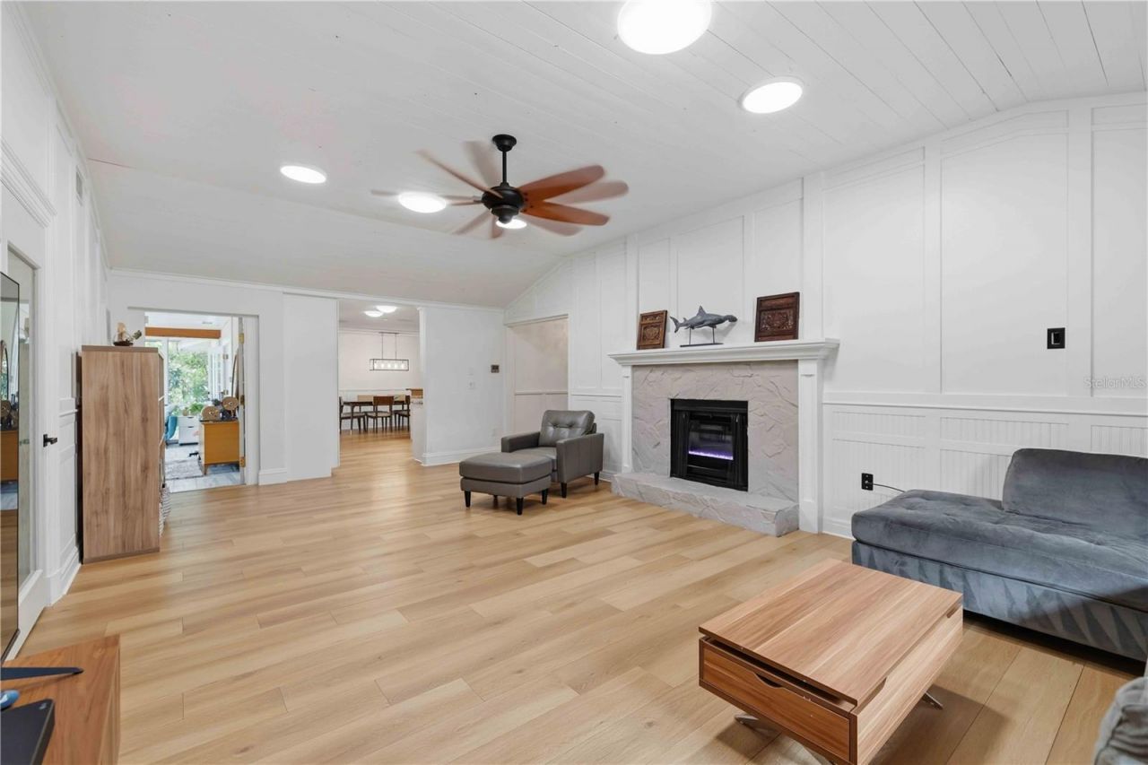 7402 Castle Drive, Sarasota, FL 34240 Photo