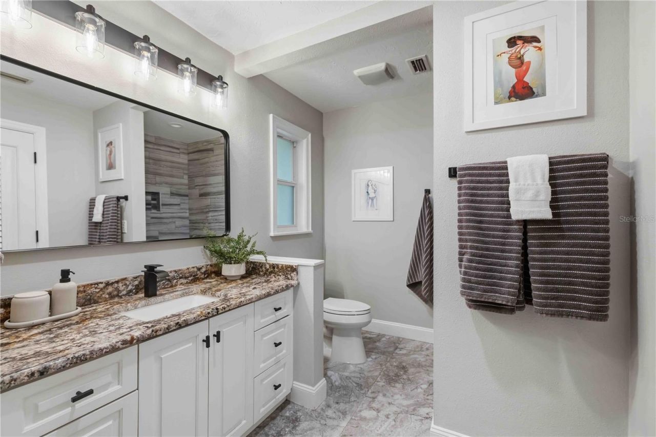 7402 Castle Drive, Sarasota, FL 34240 Photo