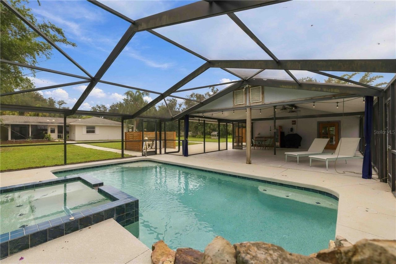 7402 Castle Drive, Sarasota, FL 34240 Photo