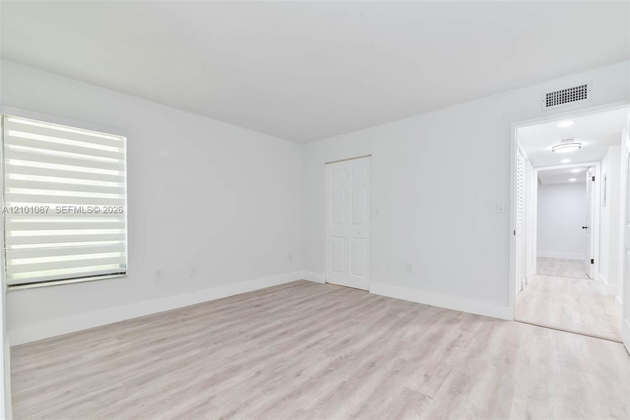 12455 SW 93rd Ter, Unit 110T, Miami, FL 33186 Photo