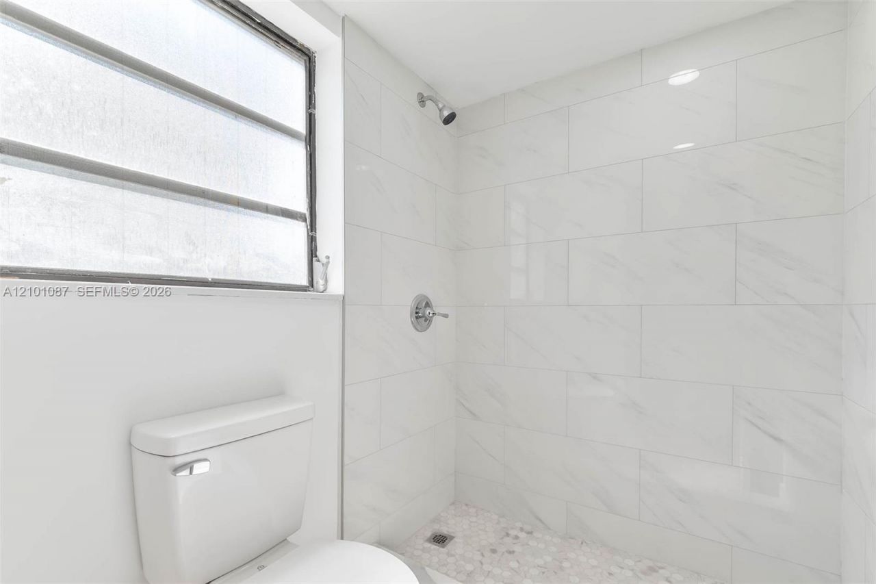 12455 SW 93rd Ter, Unit 110T, Miami, FL 33186 Photo