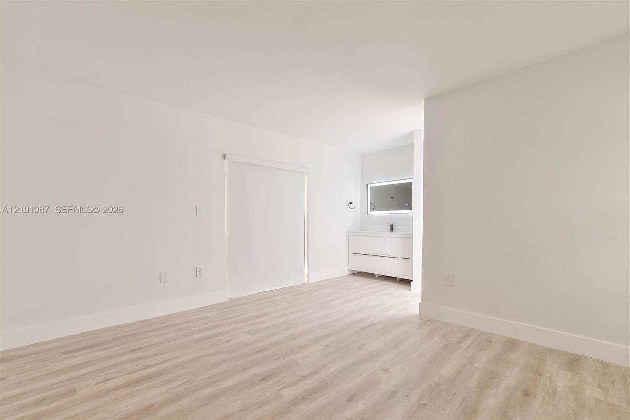 12455 SW 93rd Ter, Unit 110T, Miami, FL 33186 Photo