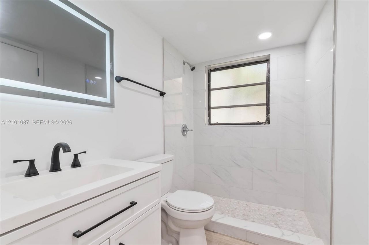 12455 SW 93rd Ter, Unit 110T, Miami, FL 33186 Photo