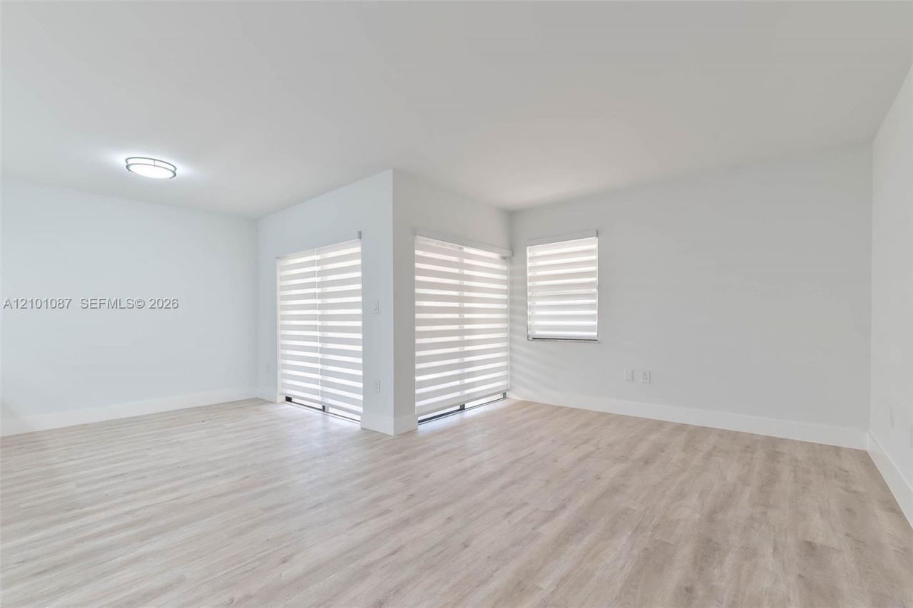 12455 SW 93rd Ter, Unit 110T, Miami, FL 33186 Photo