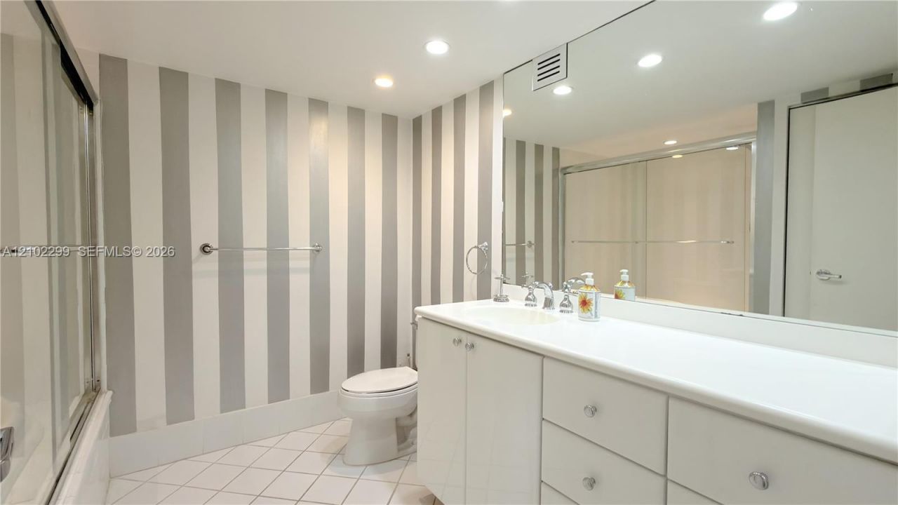 2049 S Ocean Dr, Unit 402, Hallandale Beach, FL 33009 Photo