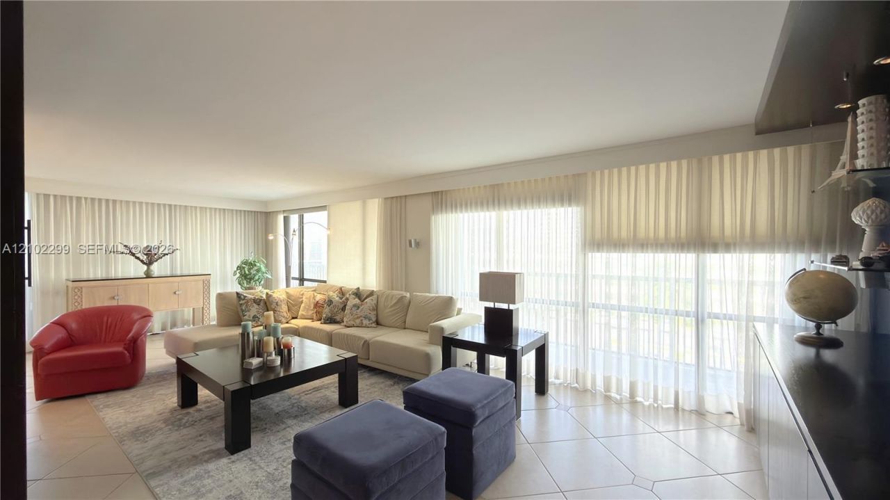 2049 S Ocean Dr, Unit 402, Hallandale Beach, FL 33009 Photo