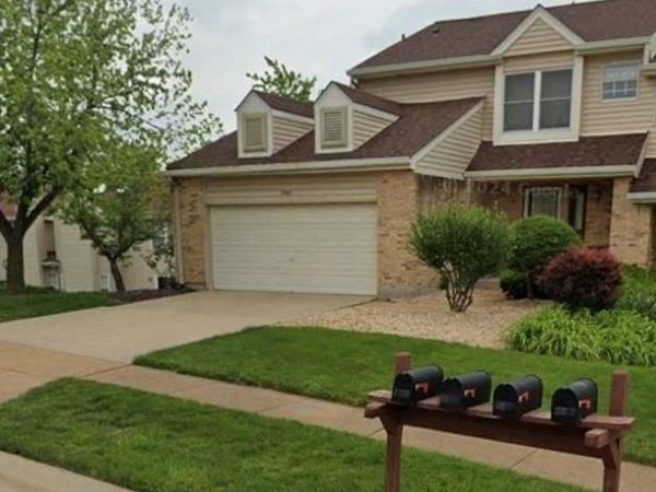 17081 Sandalwood Creek Drive, Wildwood, MO 63038