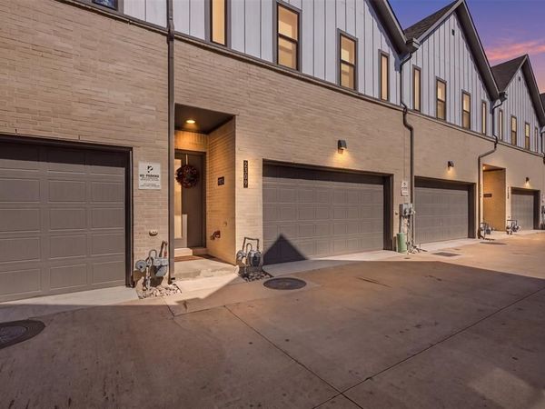 2309 Rook Drive, Dallas, TX 75211